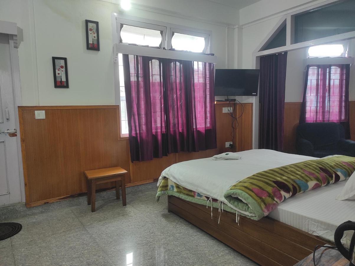 Hotel Tawang Regency Exterior foto