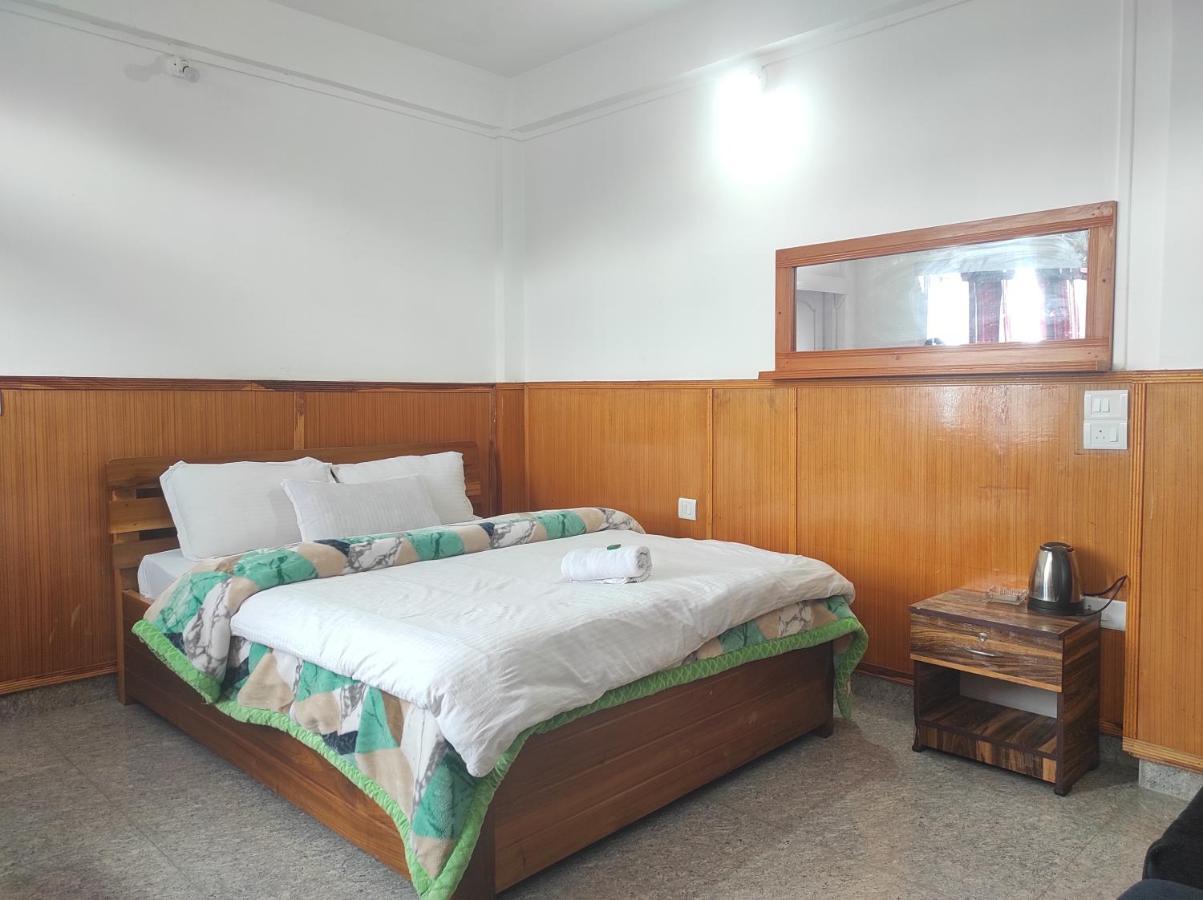 Hotel Tawang Regency Exterior foto